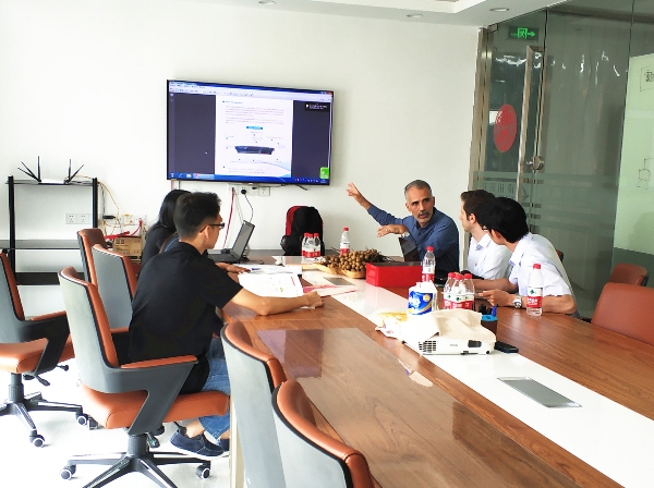 給伊朗客戶介紹公司及產品